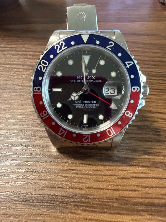 GMT-MASTER（高級時計）の商品画像 - 査定依頼日：2026年9月23日 - 最高査定価格：2,000,000円