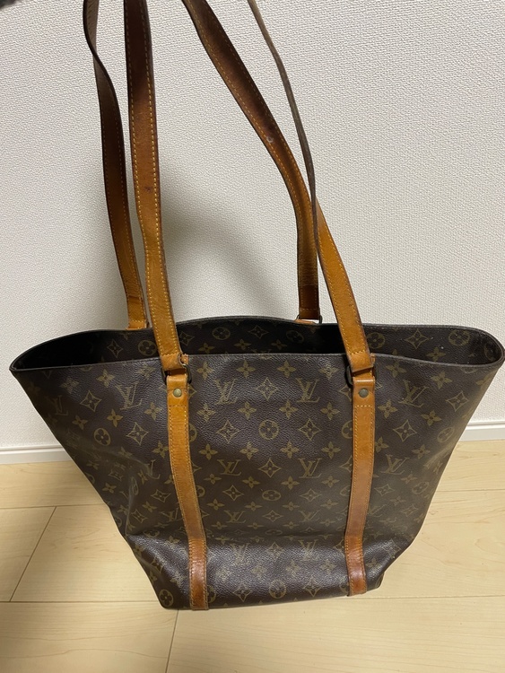 ショッピングバッグ（ブランドバッグ）の商品画像 - 査定依頼日：2026年2月17日 - 最高査定価格：70,000円