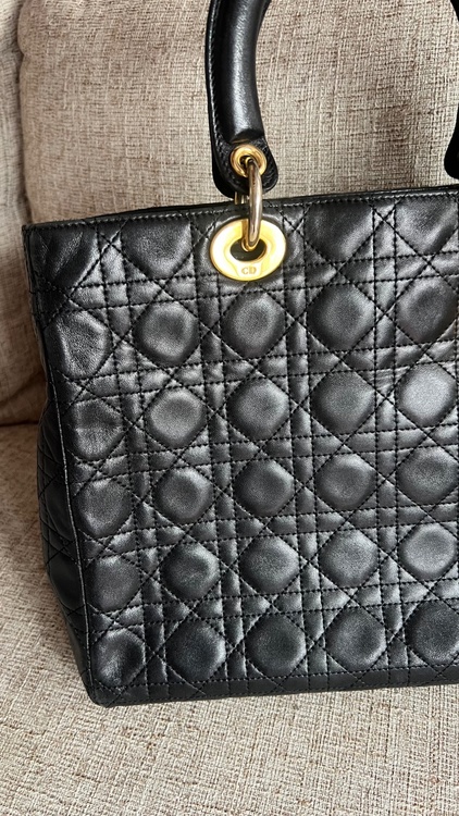 カナージュ　ラージ（ブランドバッグ）の商品画像 - 査定依頼日：2026年3月18日 - 最高査定価格：100,000円