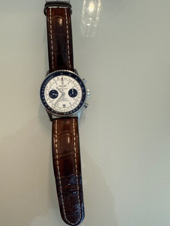 ブライトリング ナビタイマー A233G05kb（高級時計）の商品画像 - 査定依頼日：2025年3月17日 - 最高査定価格：480,000円