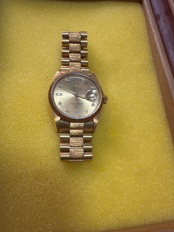ロレックス デイデイト 1807（高級時計）の商品画像 - 査定依頼日：2025年10月3日 - 最高査定価格：2,600,000円