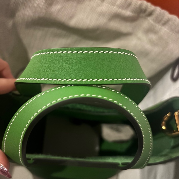 インザループ18（ブランドバッグ）の商品画像 - 査定依頼日：2025年12月27日 - 最高査定価格：430,000円