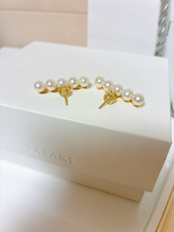 TASAKI パール　バランスピアス　5連　YG（宝石）の商品画像 - 査定依頼日：2025年12月22日 - 最高査定価格：220,000円