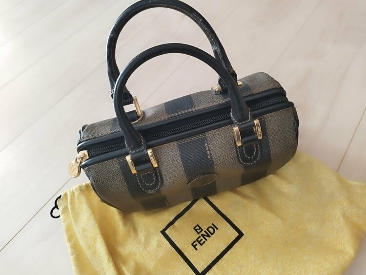 ペカン（ブランドバッグ）の商品画像 - 査定依頼日：2025年12月7日 - 最高査定価格：40,000円