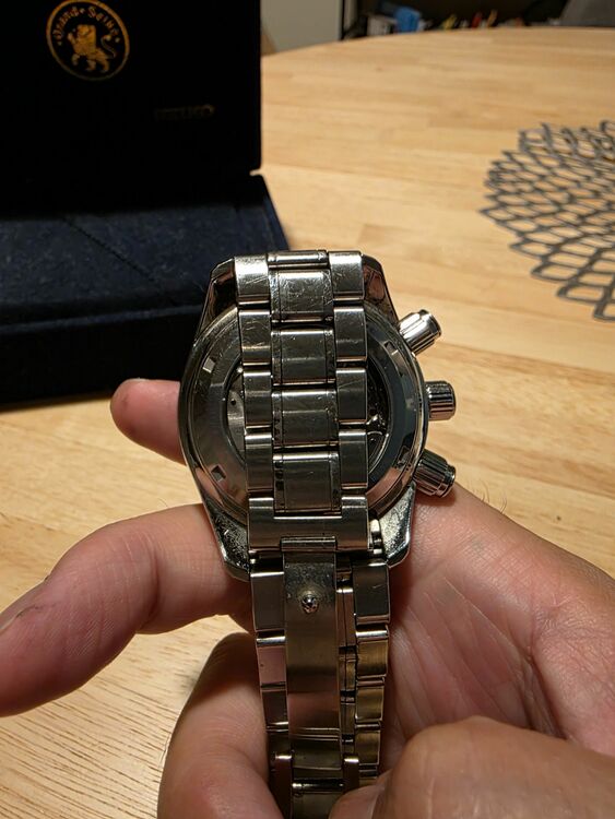 セイコー スプリントドライブ 9R86（高級時計）の商品画像 - 査定依頼日：2025年8月11日 - 最高査定価格：350,000円