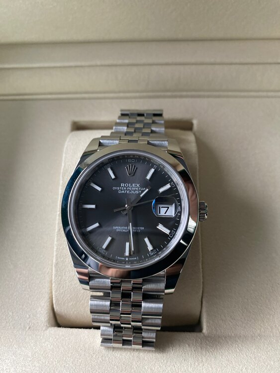 ロレックス デイトジャスト 12630（高級時計）の商品画像 - 査定依頼日：2025年2月17日 - 最高査定価格：1,550,000円