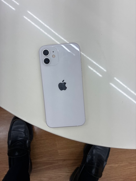 iPhone 12 64GB SIMフリー（スマホ）の商品画像 - 査定依頼日：2026年1月24日 - 最高査定価格：26,000円