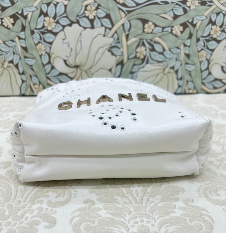 シャネル22 パンチング 2WAY ショルダーバッグ （ブランドバッグ）の商品画像 - 査定依頼日：2026年6月22日 - 最高査定価格：550,000円