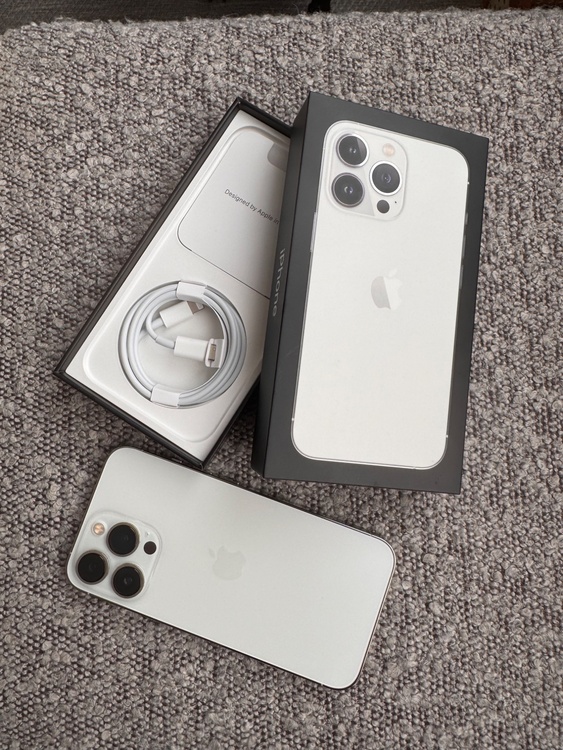 iPhone13Pro（スマホ）の商品画像 - 査定依頼日：2026年9月30日 - 最高査定価格：54,000円