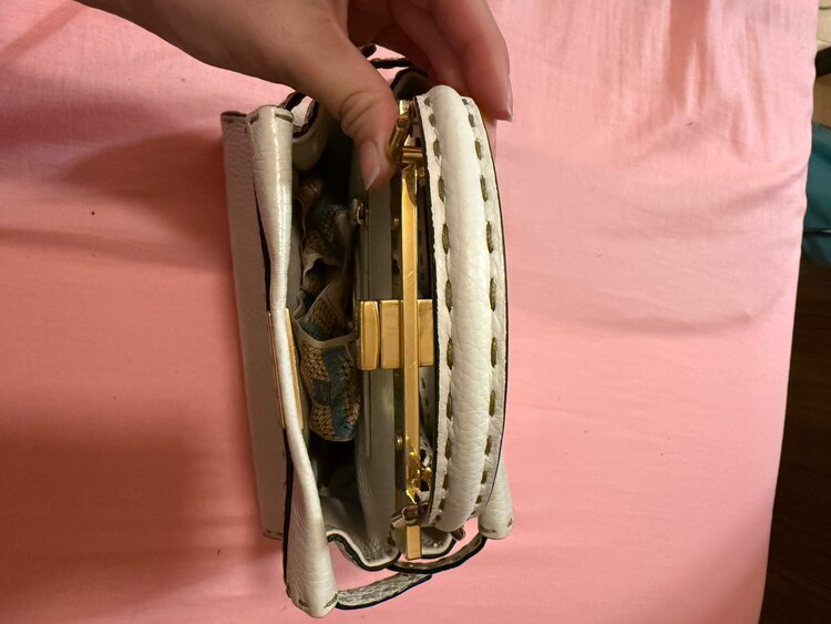 フェンディ  （ブランドバッグ）の商品画像 - 査定依頼日：2025年3月26日 - 最高査定価格：200,000円