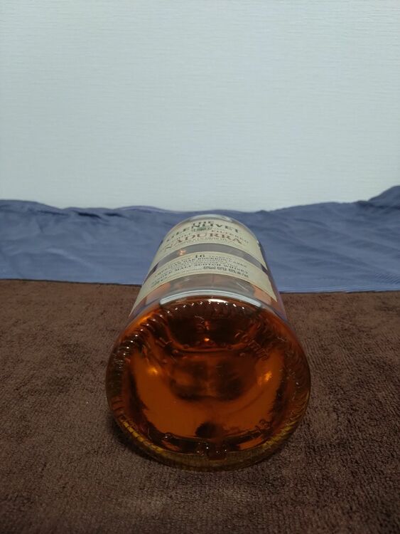 ザ グレンリベット ナデューラ 16年（お酒）の商品画像 - 査定依頼日：2025年8月23日 - 最高査定価格：18,000円