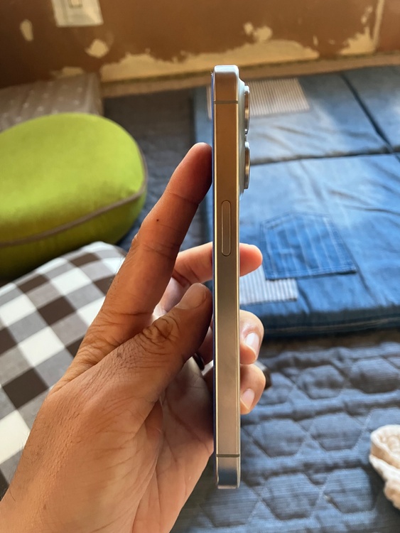 iPhone15pro（スマホ）の商品画像 - 査定依頼日：2026年9月14日 - 最高査定価格：94,000円