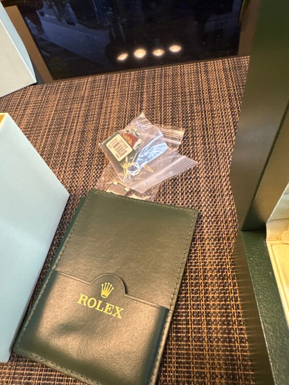 ロレックス サブマリーナー 1661（高級時計）の商品画像 - 査定依頼日：2025年5月6日 - 最高査定価格：1,200,000円