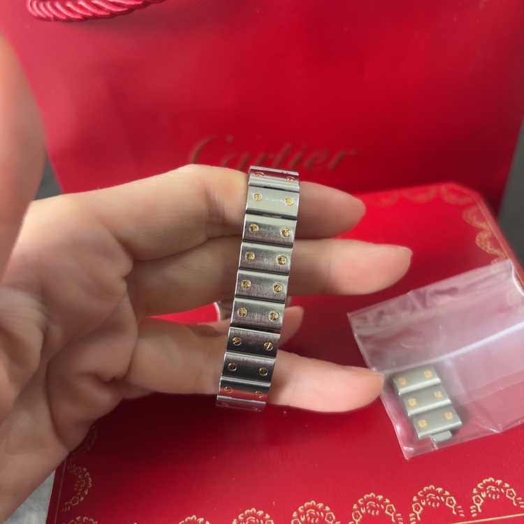 カルティエ サントス サントスベルガ　SM（高級時計）の商品画像 - 査定依頼日：2025年6月26日 - 最高査定価格：450,000円