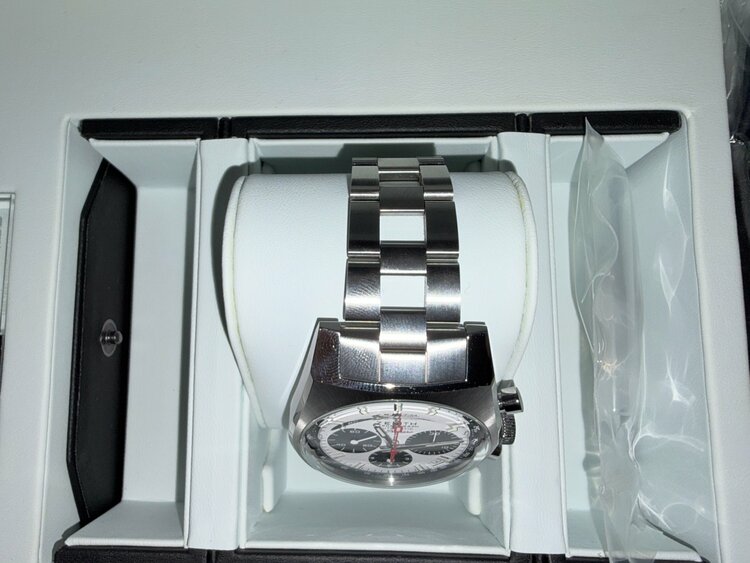 CHRONOMASTER REVIVAL A384（高級時計）の商品画像 - 査定依頼日：2026年7月4日 - 最高査定価格：810,000円