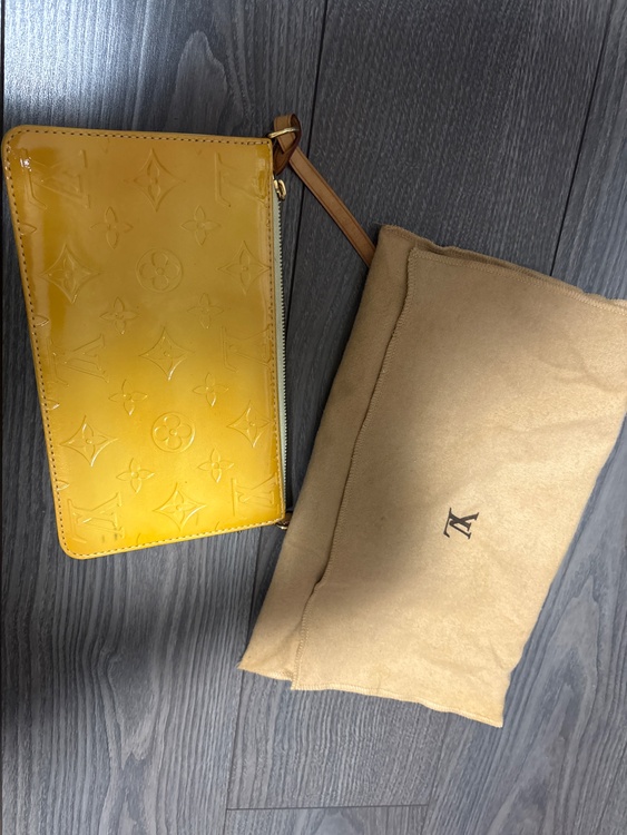 レキシントン イエロー ヴェルニ（ブランドバッグ）の商品画像 - 査定依頼日：2026年2月11日 - 最高査定価格：23,000円