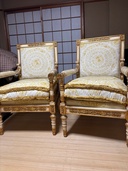 ヴェルサーチ　ソファ（美術品・骨董品）の商品画像 - 査定依頼日：2026年8月11日 - 最高査定価格：10,000円