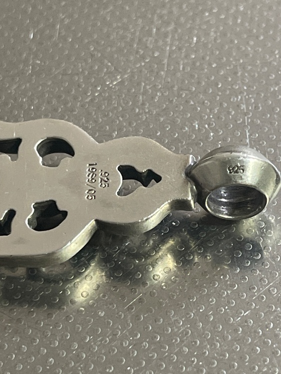 ダブルダガーペンダント（古着・ファッション）の商品画像 - 査定依頼日：2026年2月25日 - 最高査定価格：190,000円