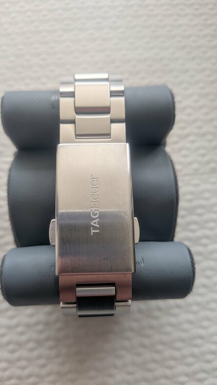 タグホイヤー アクアレーサー WB02112.BA0928（高級時計）の商品画像 - 査定依頼日：2026年3月15日 - 最高査定価格：175,000円