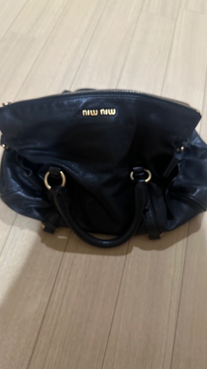 ミュウミュウ  （ブランドバッグ）の商品画像 - 査定依頼日：2025年8月13日 - 最高査定価格：50,000円