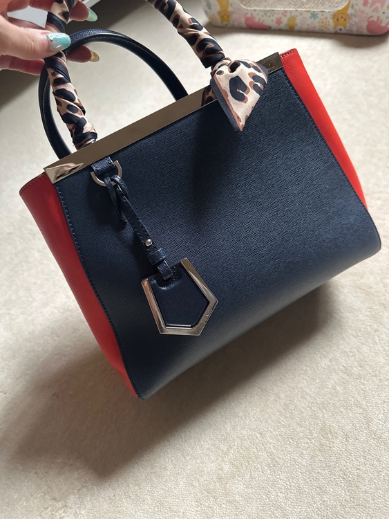 フェンディ  （ブランドバッグ）の商品画像 - 査定依頼日：2025年6月6日 - 最高査定価格：65,000円