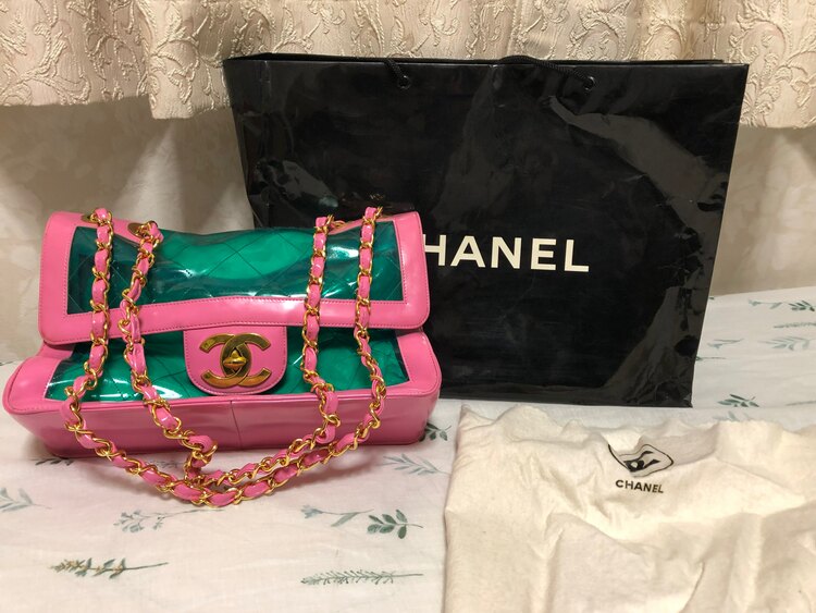 	ビニールデカマトラッセ チェーンショルダー（ブランドバッグ）の商品画像 - 査定依頼日：2025年4月2日 - 最高査定価格：200,000円