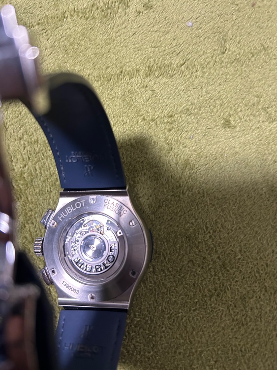 ウブロ クラシックフュージョン 521.NX.7170.LR（高級時計）の商品画像 - 査定依頼日：2025年8月18日 - 最高査定価格：720,000円