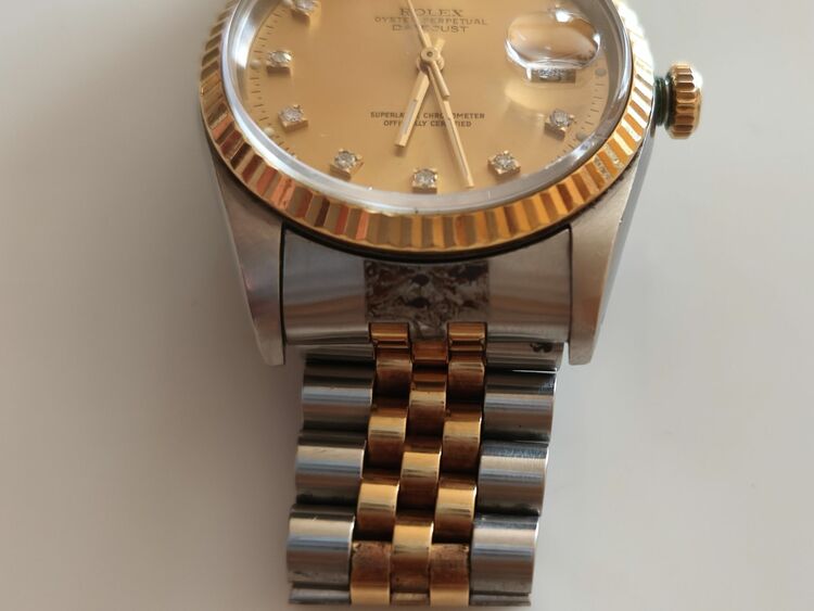 ロレックス パーペチュアルデイト 16233G（高級時計）の商品画像 - 査定依頼日：2025年9月17日 - 最高査定価格：880,000円