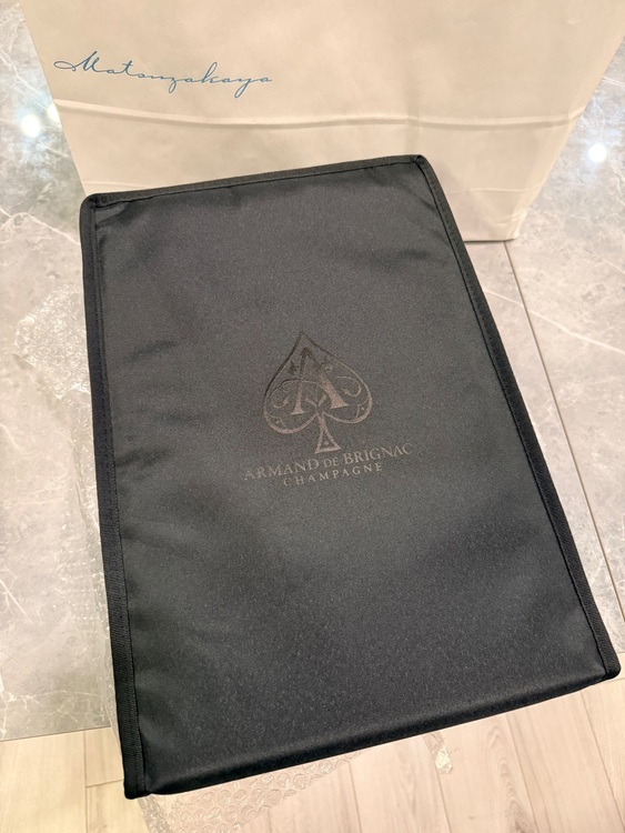 BDB&BDNシルバーツインセット（お酒）の商品画像 - 査定依頼日：2025年11月18日 - 最高査定価格：150,000円