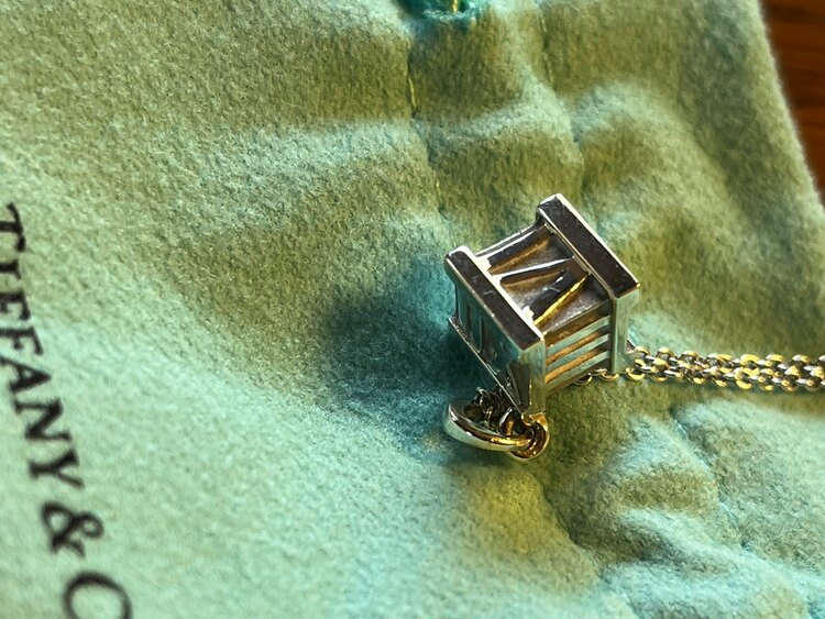 ティファニー アトラスキューブネックレス？（金・貴金属）の商品画像 - 査定依頼日：2025年5月13日 - 最高査定価格：3,000円