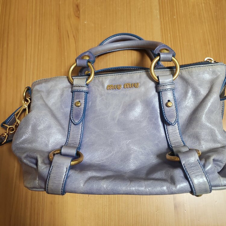 ミュウミュウ  （ブランドバッグ）の商品画像 - 査定依頼日：2026年2月6日 - 最高査定価格：32,000円