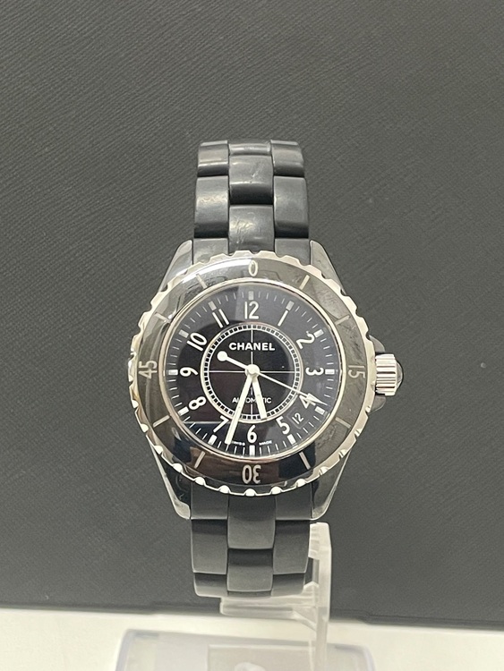 j12（高級時計）の商品画像 - 査定依頼日：2025年6月14日 - 最高査定価格：200,000円