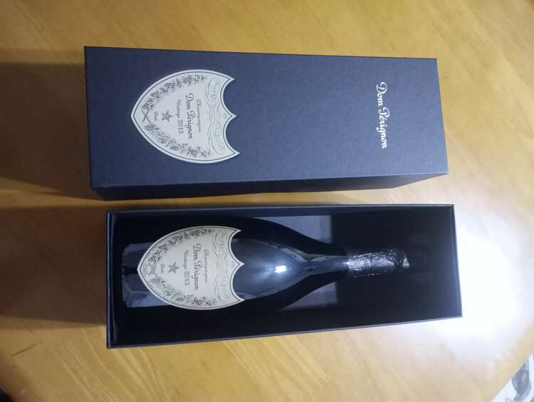 シャンパン ドン・ペリニヨン （お酒）の商品画像 - 査定依頼日：2025年1月19日 - 最高査定価格：17,500円