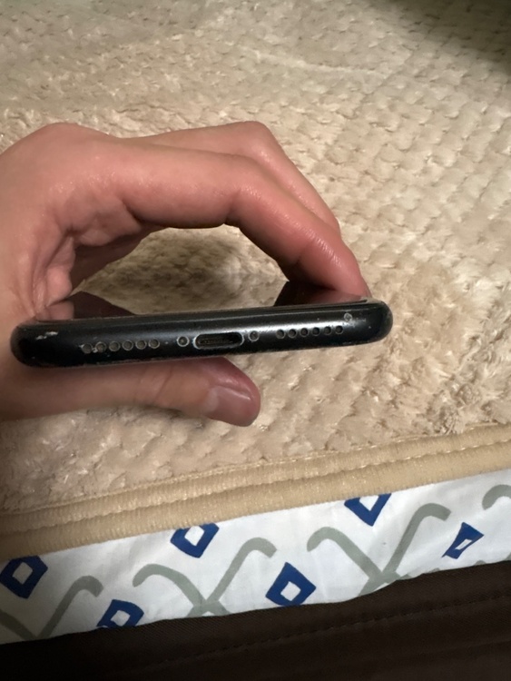 iPhoneXR 64GB Softbank（スマホ）の商品画像 - 査定依頼日：2026年3月5日 - 最高査定価格：12,000円