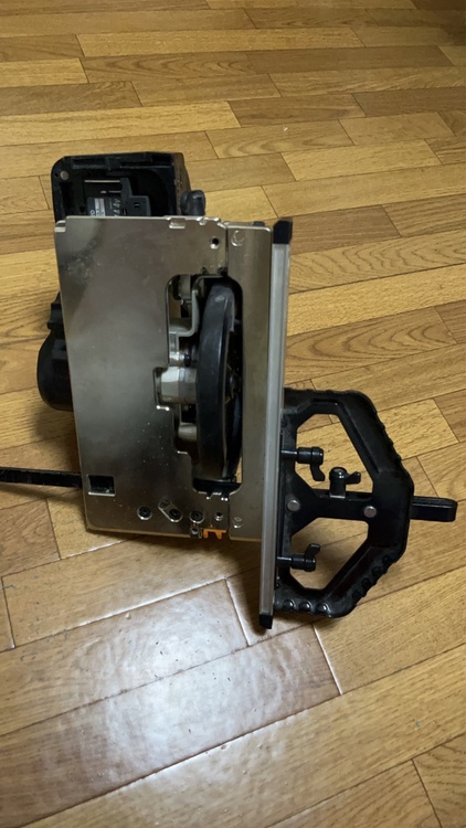 マキタ充電式丸ノコHS472D（電動工具・農機具・業務用機械）の商品画像 - 査定依頼日：2026年5月18日 - 最高査定価格：10,000円