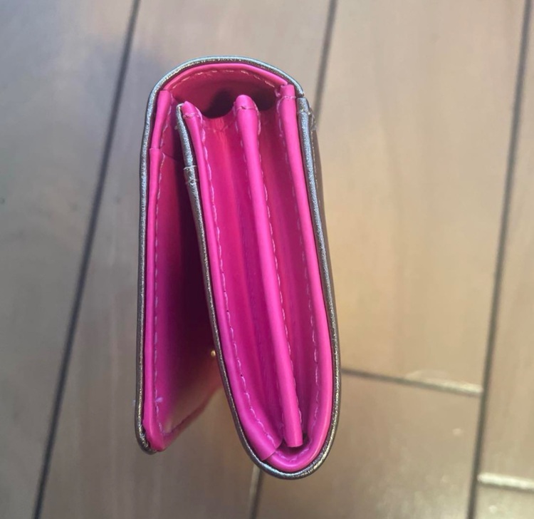 コインケース（ブランド財布・小物）の商品画像 - 査定依頼日：2025年6月30日 - 最高査定価格：3,000円