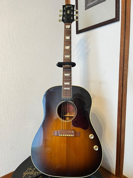 1964 J-160E（ピアノ・楽器・PA機材）の商品画像 - 査定依頼日：2026年7月6日 - 最高査定価格：180,000円