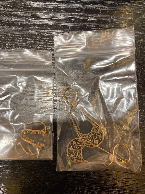 スタージュエリー　ピアス（金・貴金属）の商品画像 - 査定依頼日：2022年8月6日 - 最高査定価格：9,024円