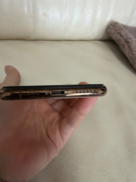 iPhoneXS 256GB SIMフリー（スマホ）の商品画像 - 査定依頼日：2026年3月31日 - 最高査定価格：16,000円