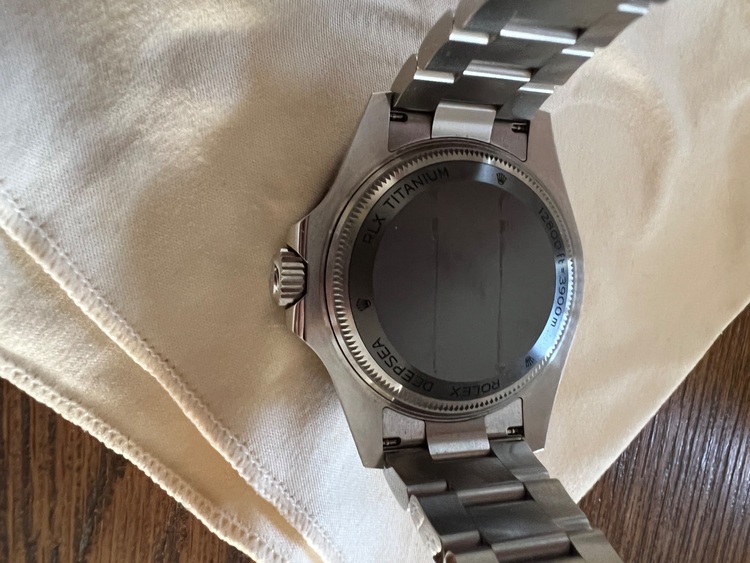 ディープシー（高級時計）の商品画像 - 査定依頼日：2025年10月28日 - 最高査定価格：2,100,000円