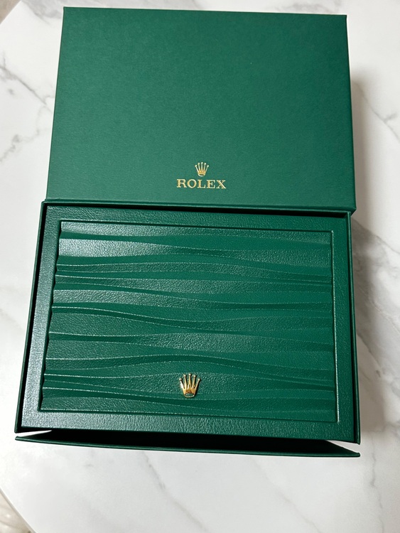 ロレックス デイトジャスト 27827（高級時計）の商品画像 - 査定依頼日：2025年11月30日 - 最高査定価格：1,800,000円