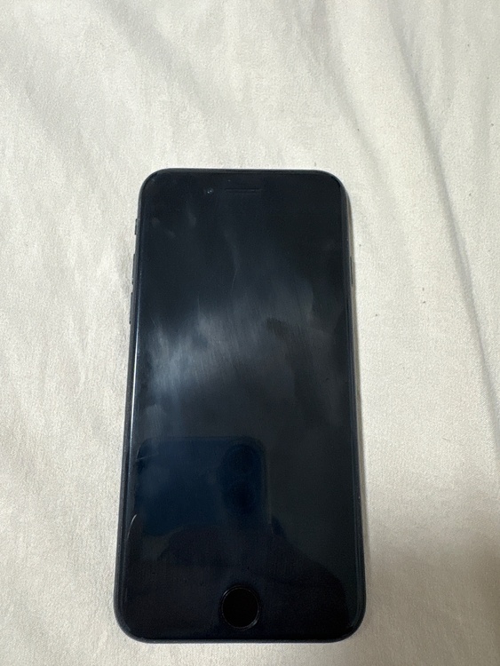 iPhone iPhone SE (第 2 世代) 64GB au（スマホ）の商品画像 - 査定依頼日：2026年9月21日 - 最高査定価格：100,000円