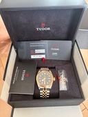 チューダー ブラックベイ 7954（高級時計）の商品画像 - 査定依頼日：2026年1月31日 - 最高査定価格：450,000円