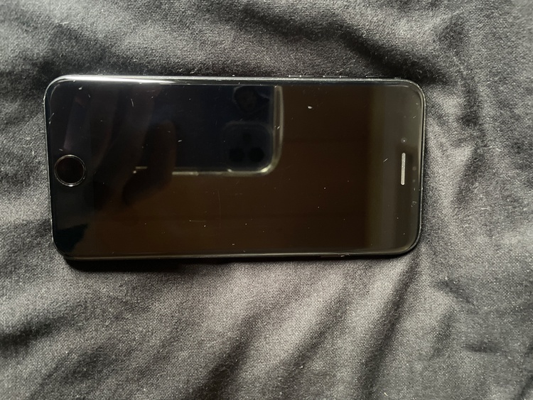 iPhone7 32GB SIMフリー（スマホ）の商品画像 - 査定依頼日：2026年1月28日 - 最高査定価格：1,500円