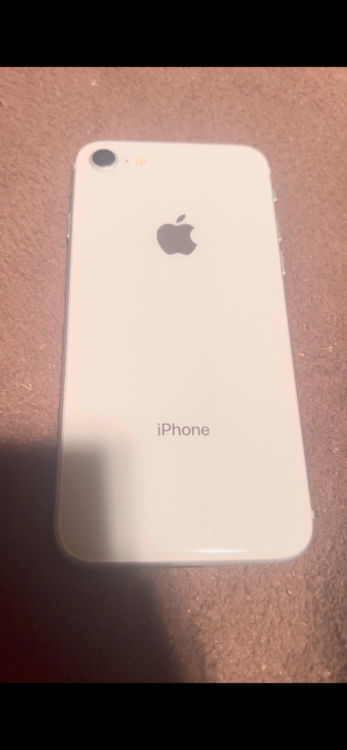 iPhone8 64G（スマホ）の商品画像 - 査定依頼日：2026年2月25日 - 最高査定価格：6,000円