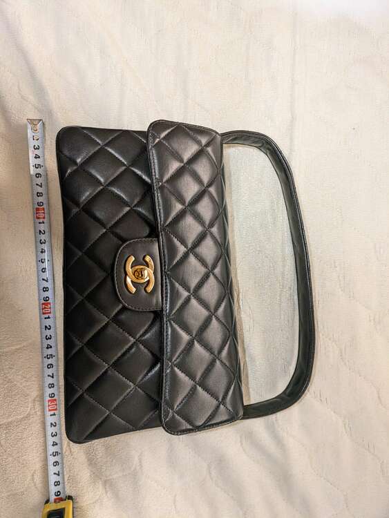 ダブルフラップ　バッグ（ブランドバッグ）の商品画像 - 査定依頼日：2024年12月22日 - 最高査定価格：500,000円