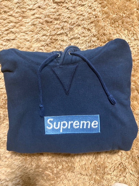 ボックスロゴ パーカー（古着・ファッション）の商品画像 - 査定依頼日：2026年1月25日 - 最高査定価格：25,000円