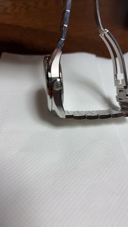 タグホイヤー カレラ （高級時計）の商品画像 - 査定依頼日：2026年4月16日 - 最高査定価格：335,000円