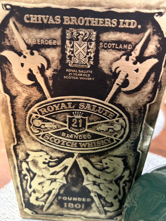 ウイスキー シーバスリーガル （お酒）の商品画像 - 査定依頼日：2026年1月15日 - 最高査定価格：4,000円