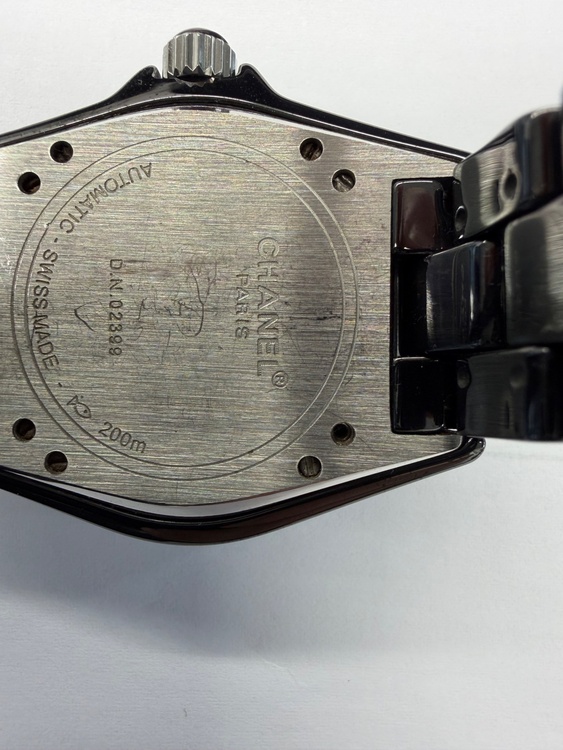 シャネル J12 （高級時計）の商品画像 - 査定依頼日：2025年12月9日 - 最高査定価格：280,000円